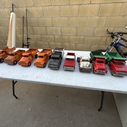 Small Antique Trucks 