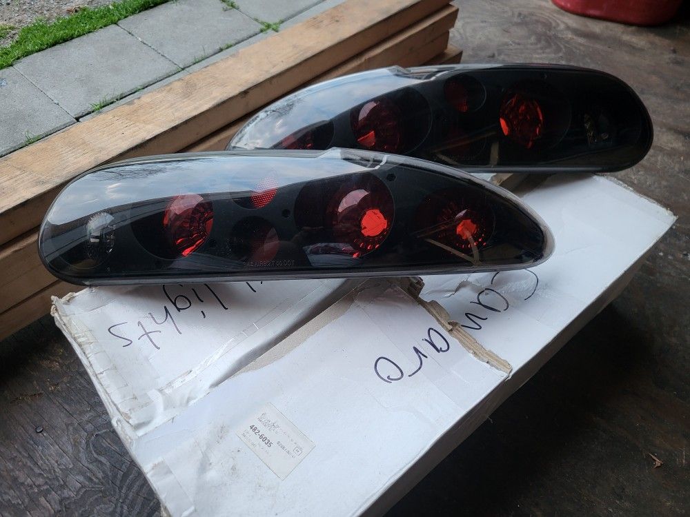 Chevy Camaro Tail Lights 93-97