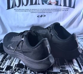 Nike running black 10m