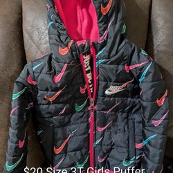 Girls Nike Puffer Coat Size 3T