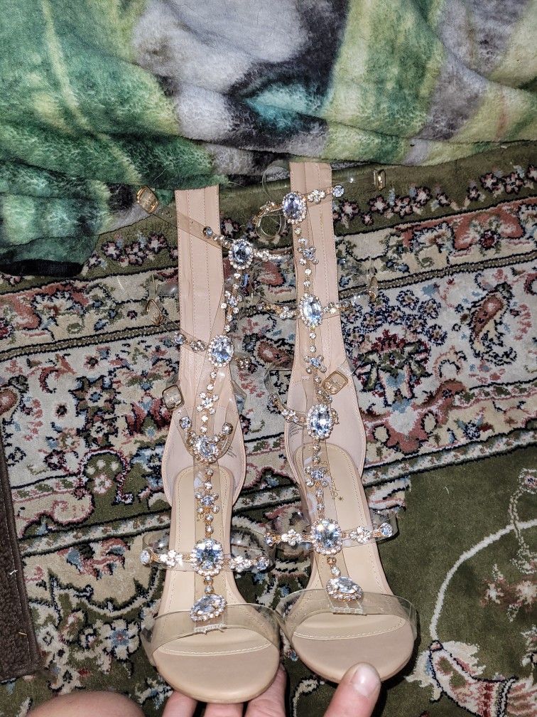 Women's Size Shoes 9 And 10