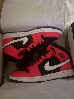 Jordan 1 mids