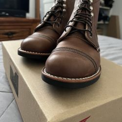 RED WING WOMEN BOOTS 