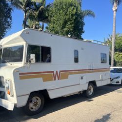 Winnebago Brave 22ft Motorhome 1977