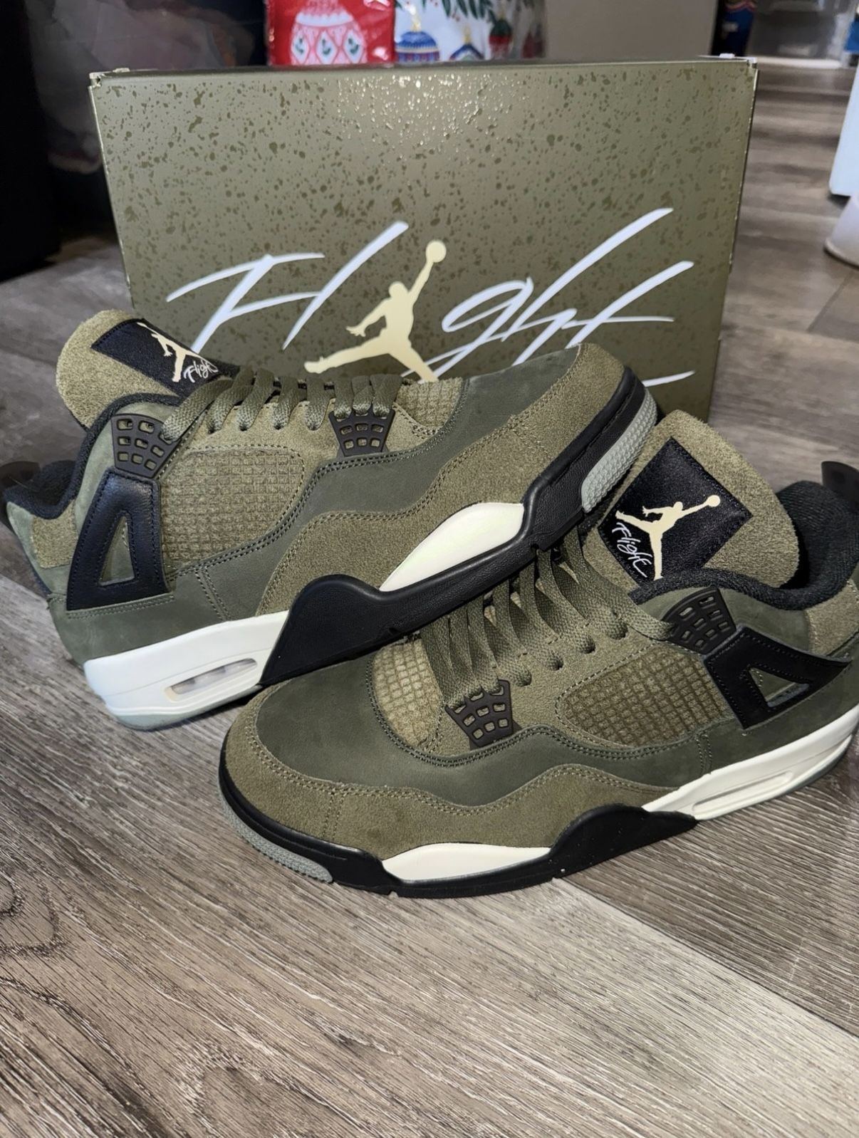 Nike Retro Air Jordan 4 “Olive”