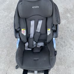 VeryGood condition infant, rear-facing child car seat (Peg Perego Primo Viaggio 4-35 Lounge, Made in Italy)