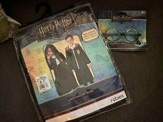 Harry Potter Gryffindor Robe + Matching Harry Potter Glasses
