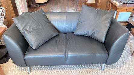 Leather Couch Excellent Condition