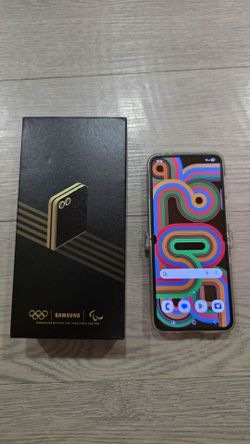 Samsung flip 6 512gb Olympic limited edition mint cond