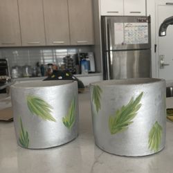 Plant Potters / Decor