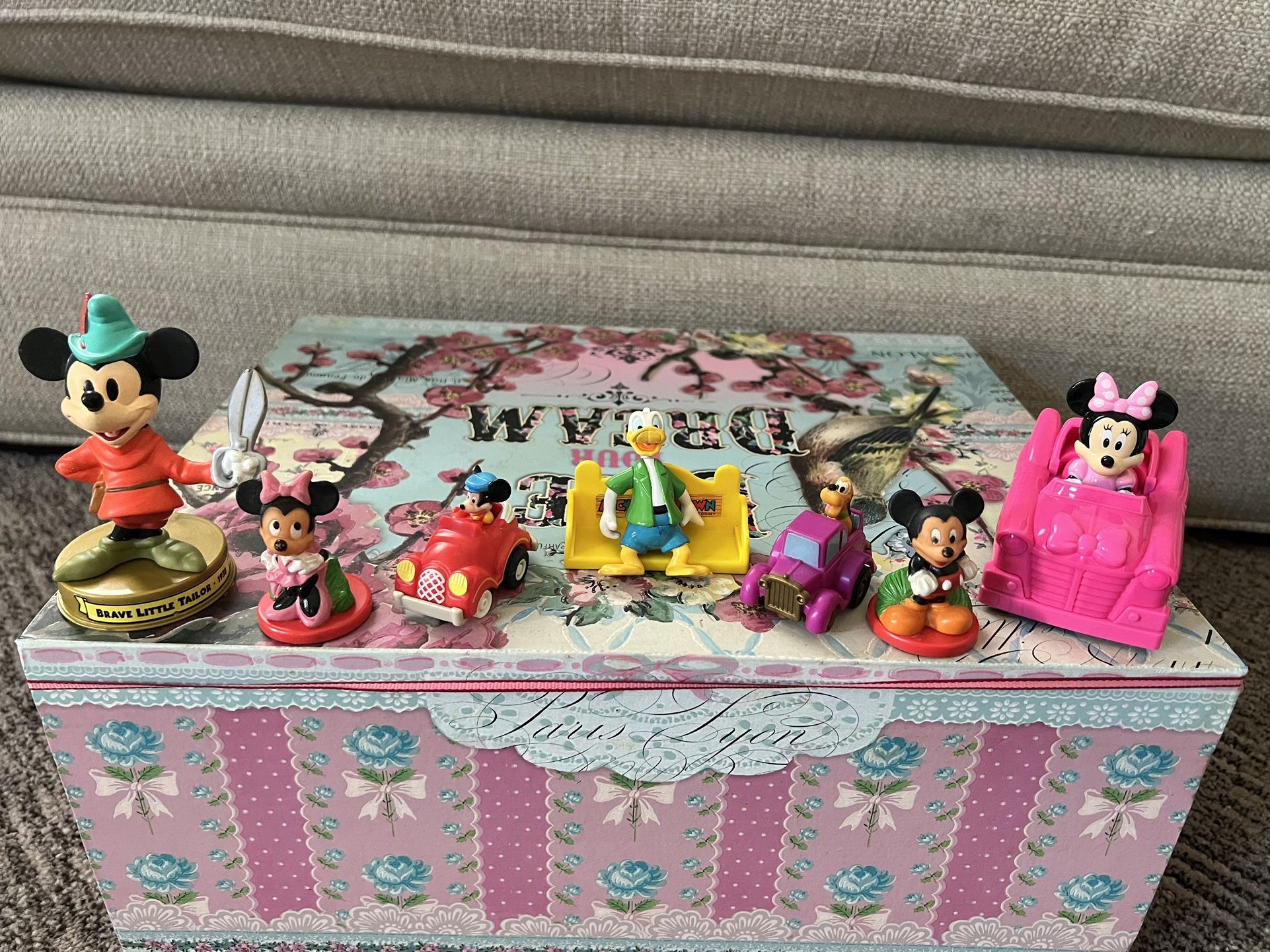 Lot of vintage Disney toys Mickey Mouse Minnie Mouse Donald Duck