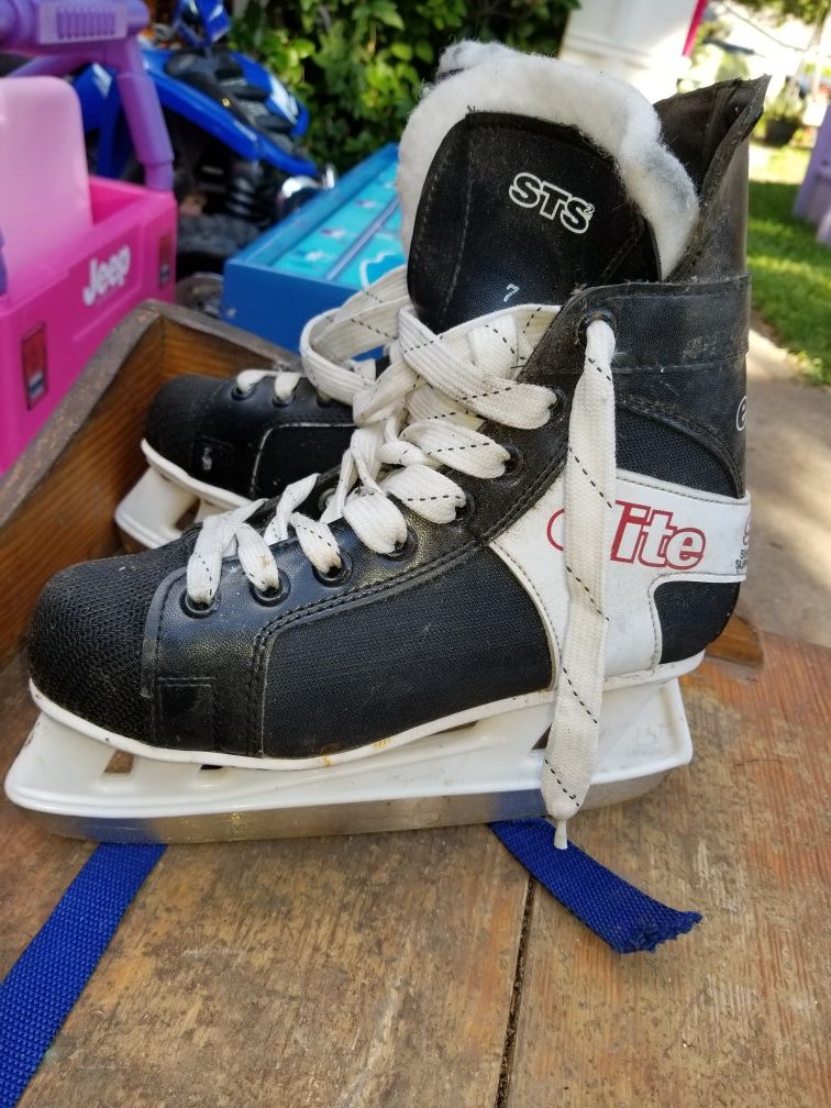 Size 7 mens hockey ice skates