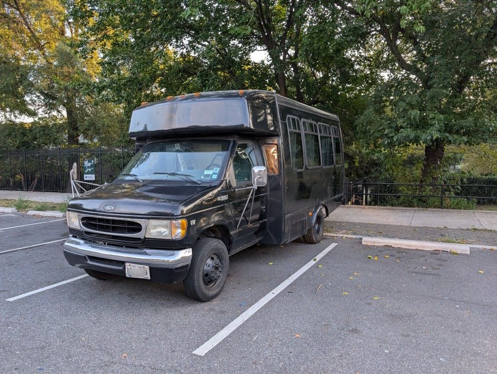  1999 Ford E-350 Shuttle Bus Conversion / Skoolie – Diesel, Solar, Shower – $11,500 OBO