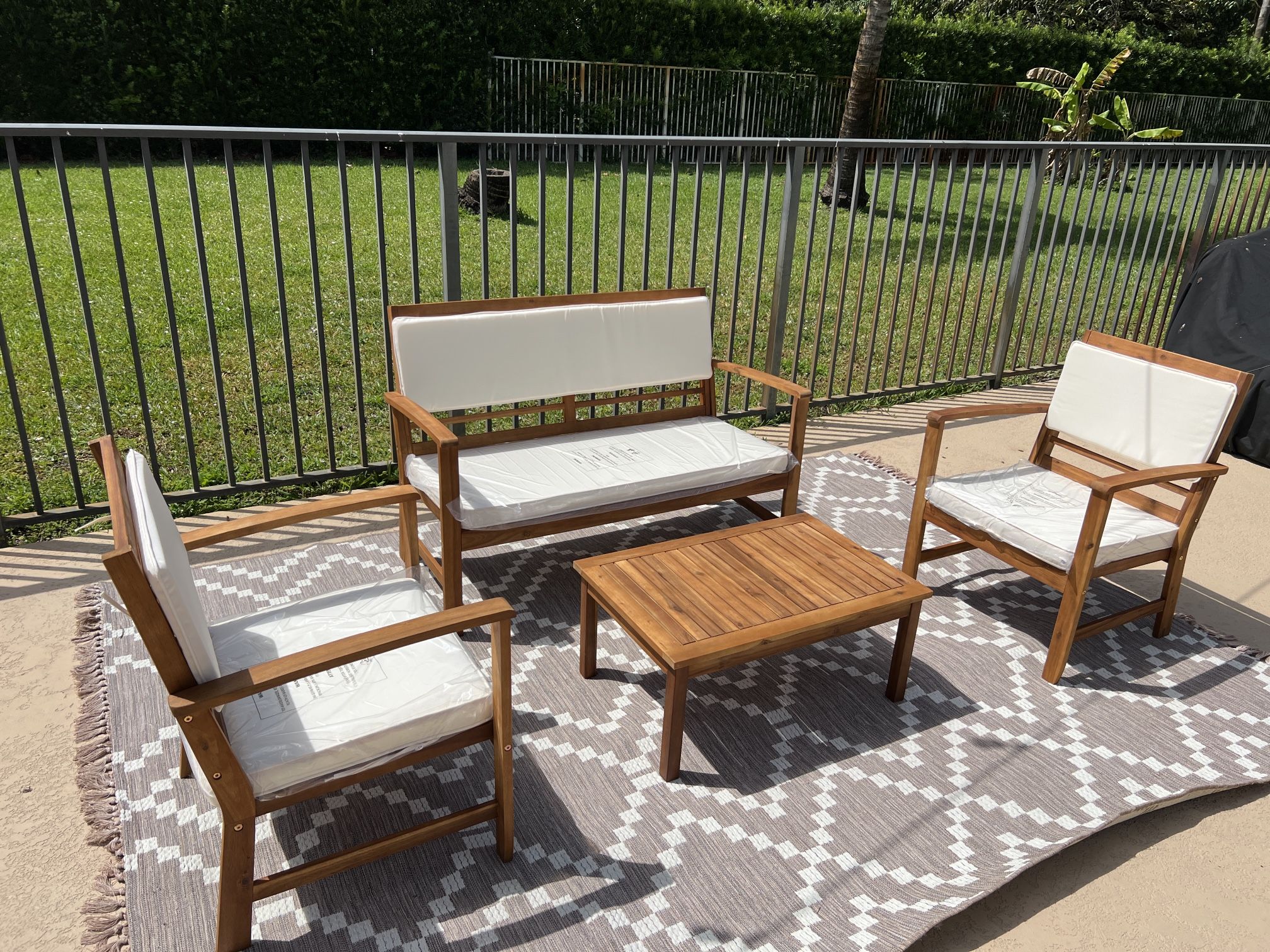 Acacia Wood Outdoor Patio Furniture Set
