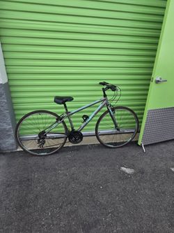 Trayl Women's Swift 700c Hybrid Bike $375