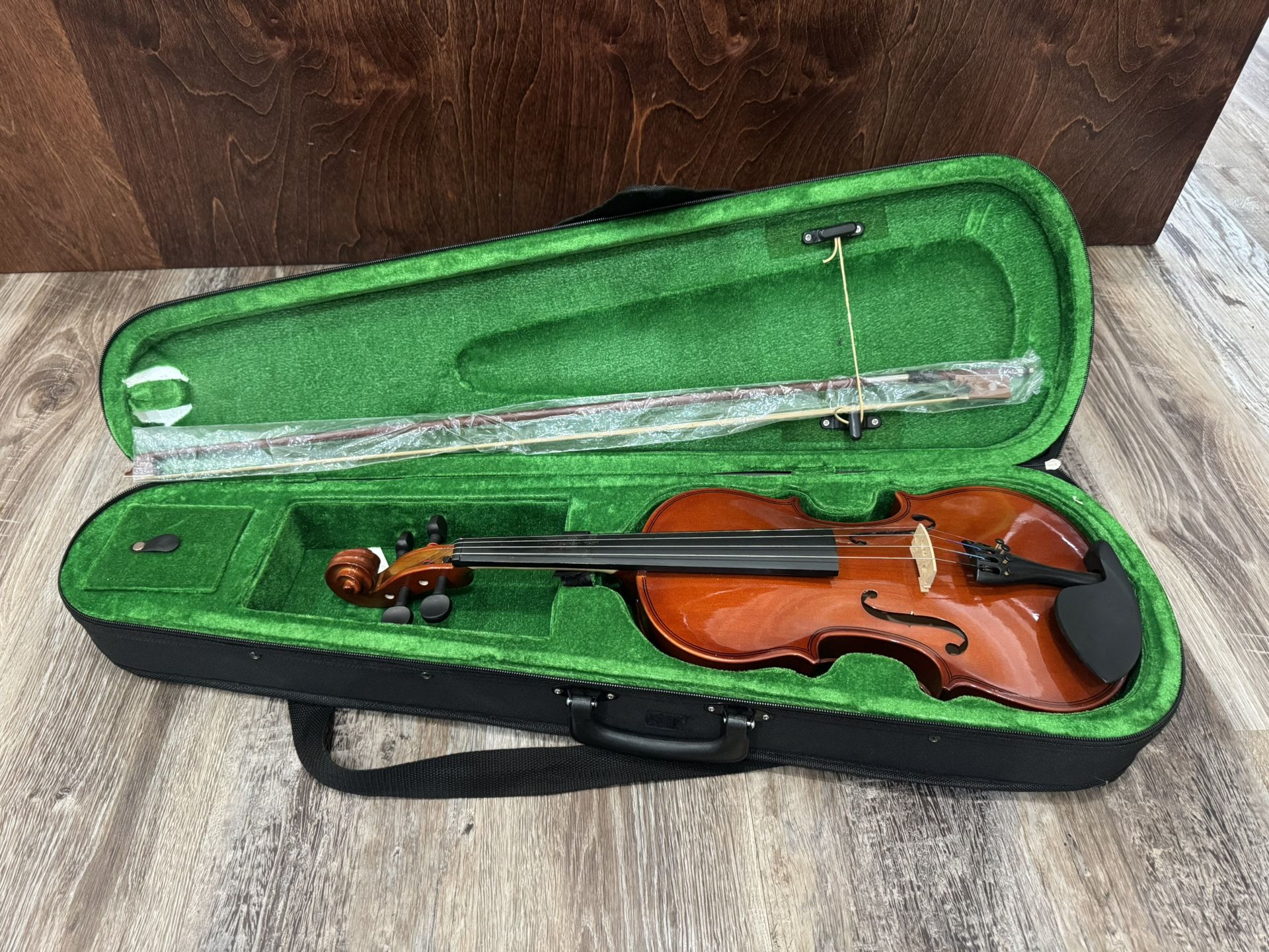 Amadeus Cellini Violin 🎻 Brand New 