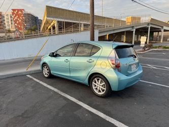 2013 Toyota Prius C