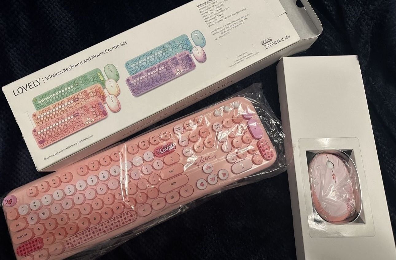 Lovely Wireless Keyboard And Mouse Pink