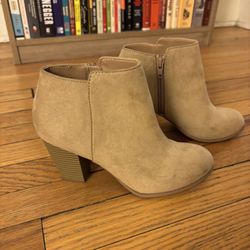 Old Navy Tan/Nude Ankle Boots 