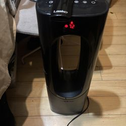 Lasko blameless ceramic tower space heater