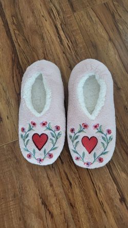 Girls Cozy Slippers Imperial Hearts Pink New Size 3.