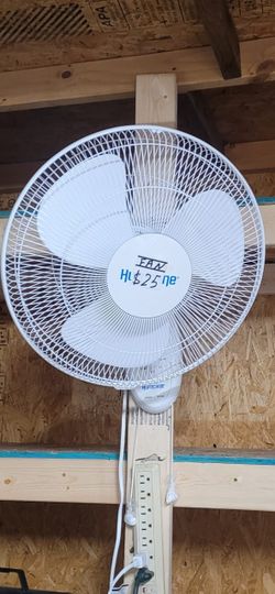 Fan Hurricane Classic 16 Inch. Wall  Fan with 3 Speed