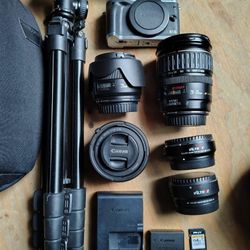 Canon M6 + Extras