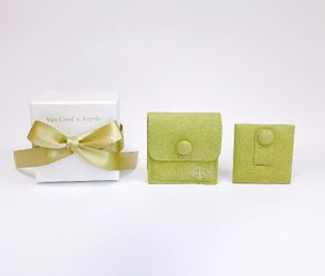 Van cleef & Arpels genuine Ring Pouch Green suede case VCA Jewelry box
