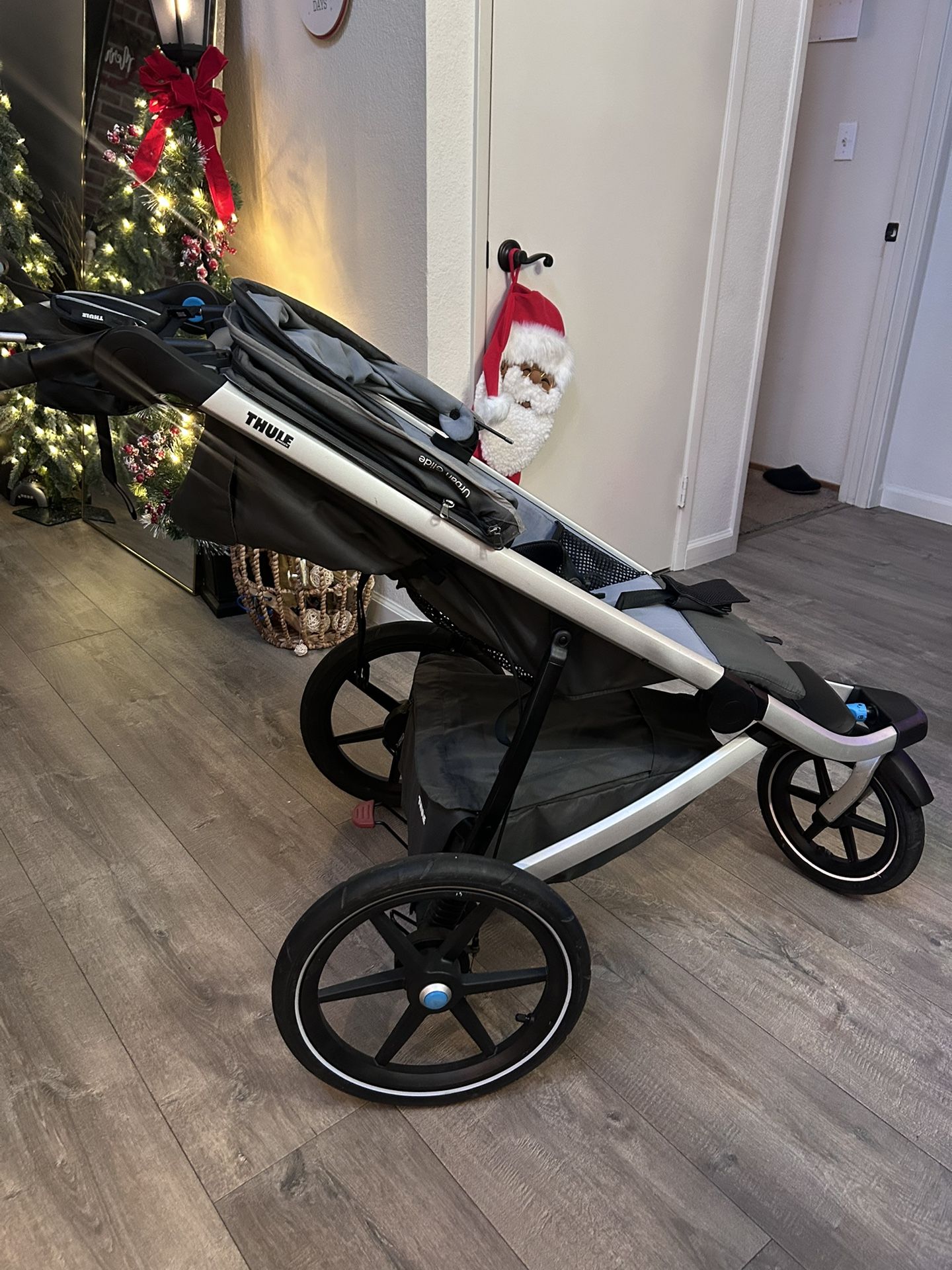 Discounted THULE Jogging Stroller, Price(best Offer)