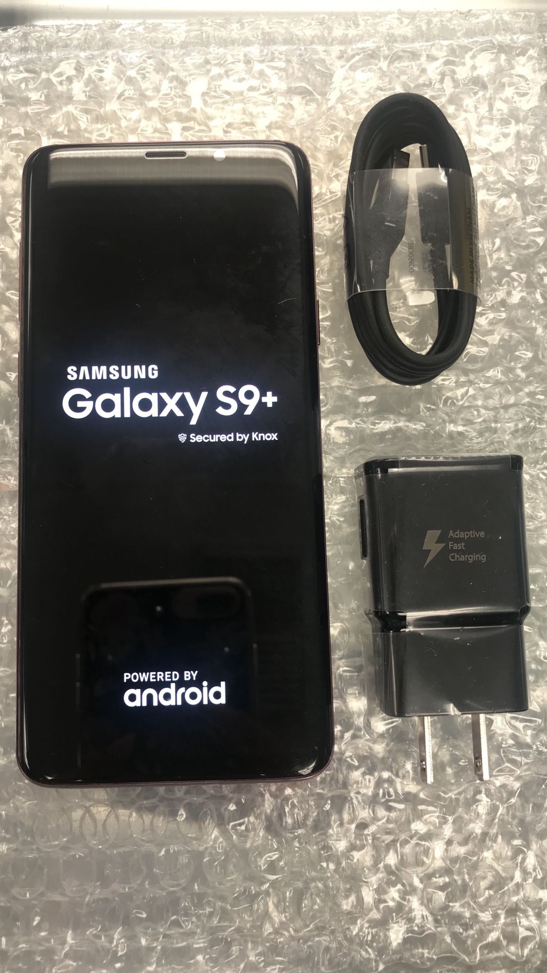 Samsung galaxy s9 plus (128Gb)unlocked , Sold with store warranty