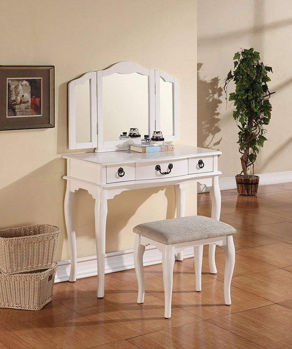 Susana Tri-fold Mirror Vanity Table with Stool Set, White new in box Warehouse Sale