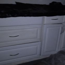 Cabinet And Countertop 