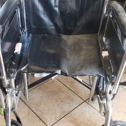 wheelchair seat no scratches i bought it for $185 my friend gave me a wheelchair so i have this extra i will give it to someone who needs it useless s