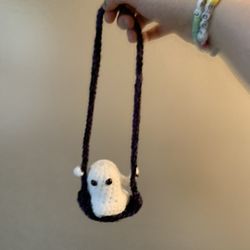 Crochet Ghost on a Swing