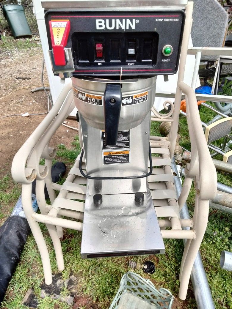 Bunn Cw Series Commercial Coffee Maker Excellent Condition for Sale in
