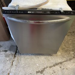 Frigidaire Dishwasher 