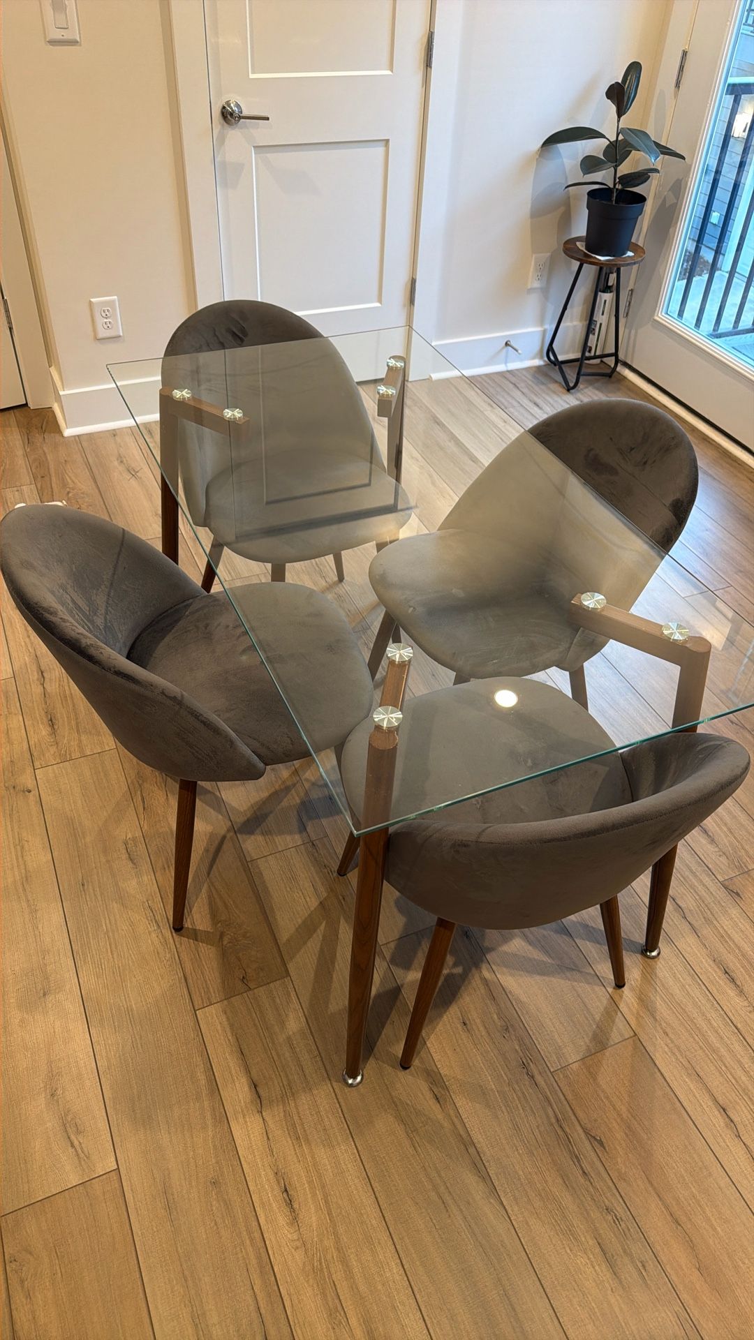 Mid Century Modern Dining Room Table