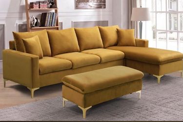 SECTIONAL AVAILABLE NEW IN BOX\\\ MUEBLE NUEVO EN SU CAJA DISPONIBLE