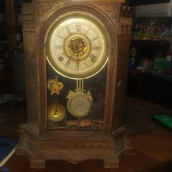 Altai Vintage Clock