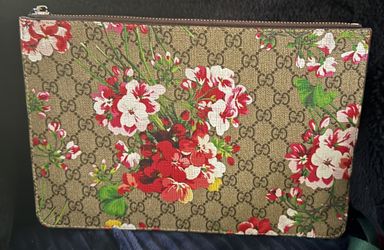 Large Wristlet