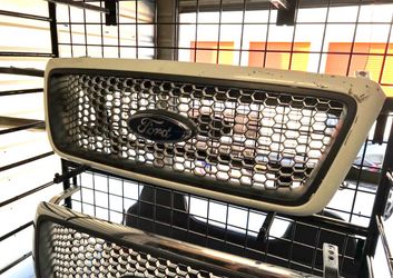 Ford F150 White Grille