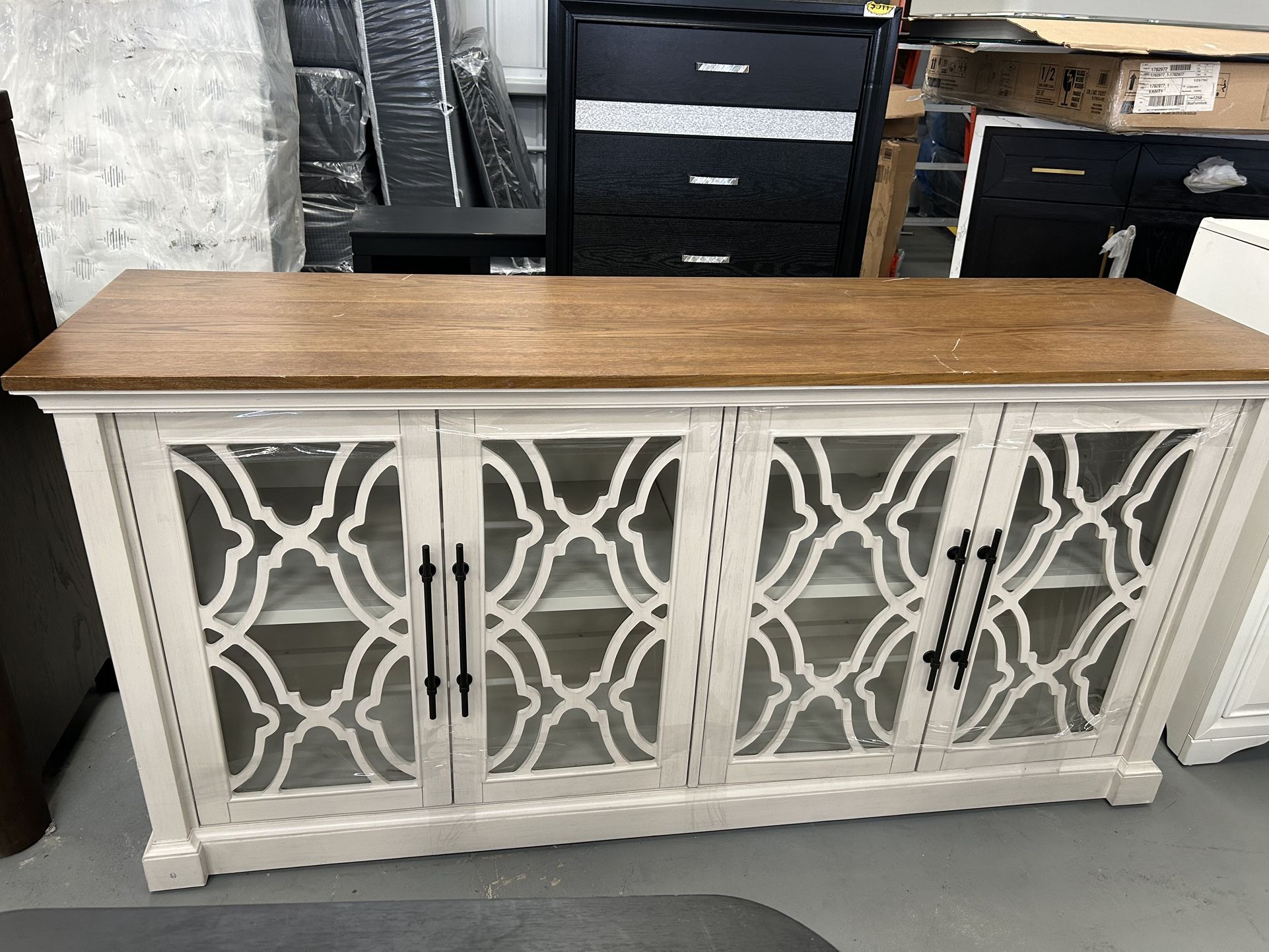 Entrance Table