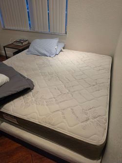King Size Mattress & Box Spring