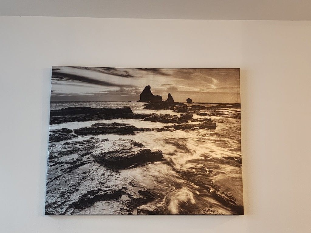 (BEST OFFER) Large Black & Grey Ocean Waves Canvas 45in × 35.5in, looks amazing in all light settings
