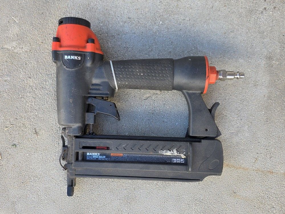 BANKS Pneumatic 18-Gauge Brad Nailer – Air Nail Gun for Trim, Woodworking & DIY