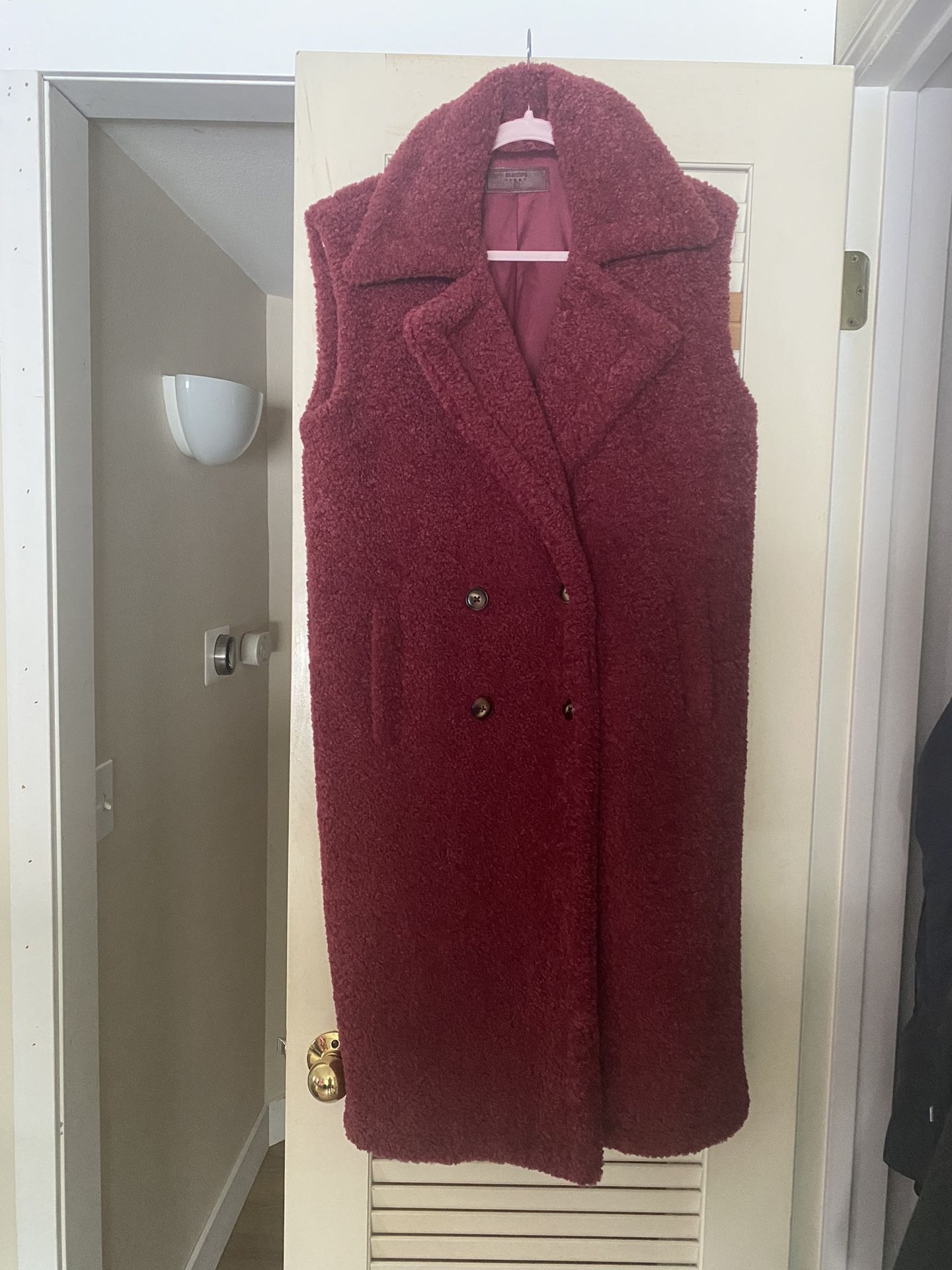 Faux Fur Vest Burgundy BlankNY Small