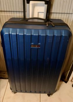 XL SPINNER LUGGAGE WITH FLAW‼️LOOK AT HANDLE, DOES NOT‼️GO DOWN ANYMORE‼️