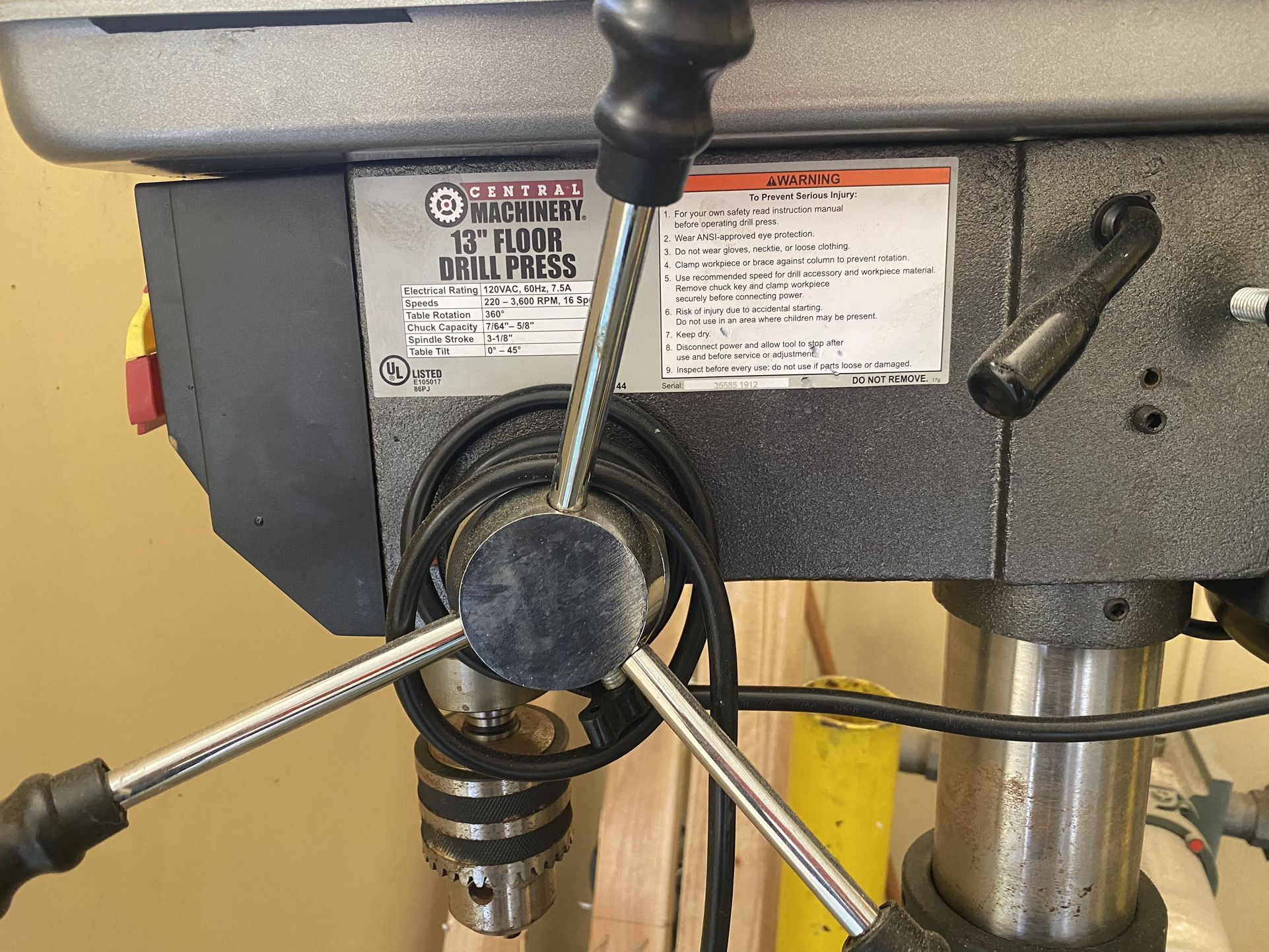 Power Tool Central Machinery 17” 16 Speed Drill Press