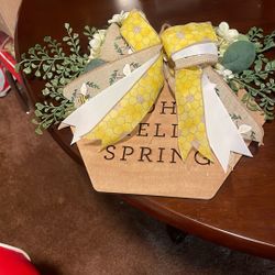 Hello Spring Decoration