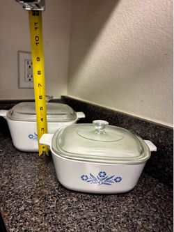 2 Corning ware casserole dishes